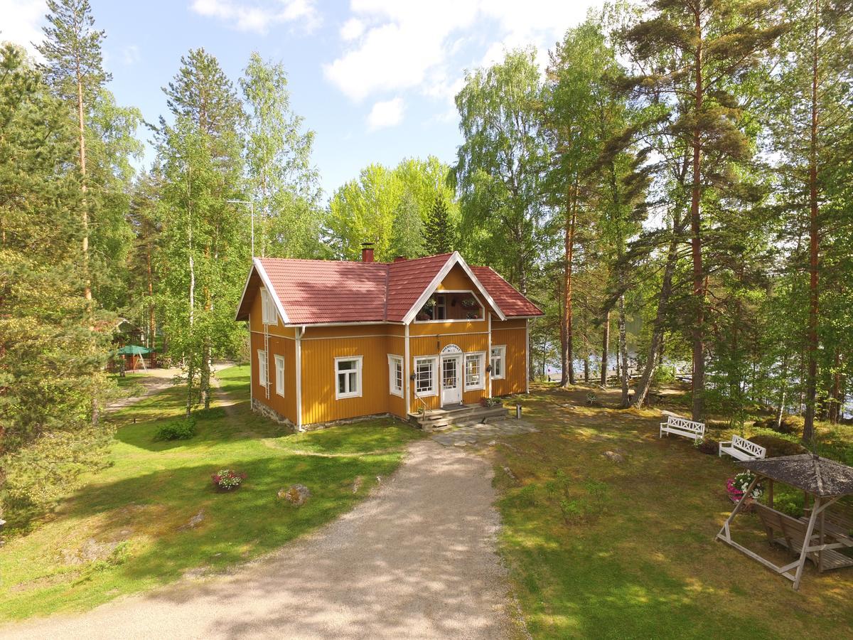 Niemilomat Hotel Varkaus Exterior photo
